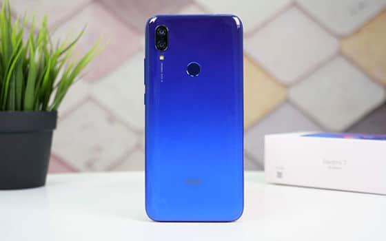 最高のゲーミングフォン Xiaomi Redmi 7 D8a10