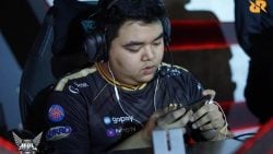 Get to know the Offlaner Mobile Legends Champion, RRQ R7