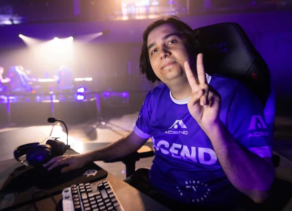 The 9 Best Valorant Crosshair Setups For 2022