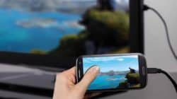 Cara Menyambungkan HP Ke TV, Mudah Banget!