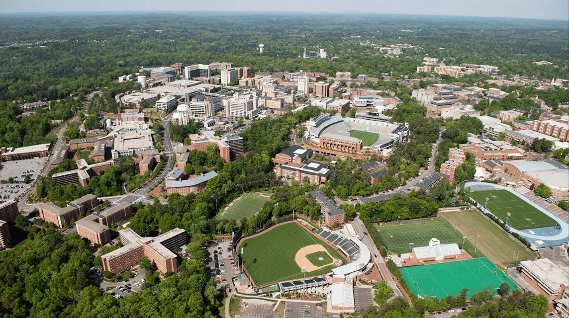 北卡罗来纳大学学院