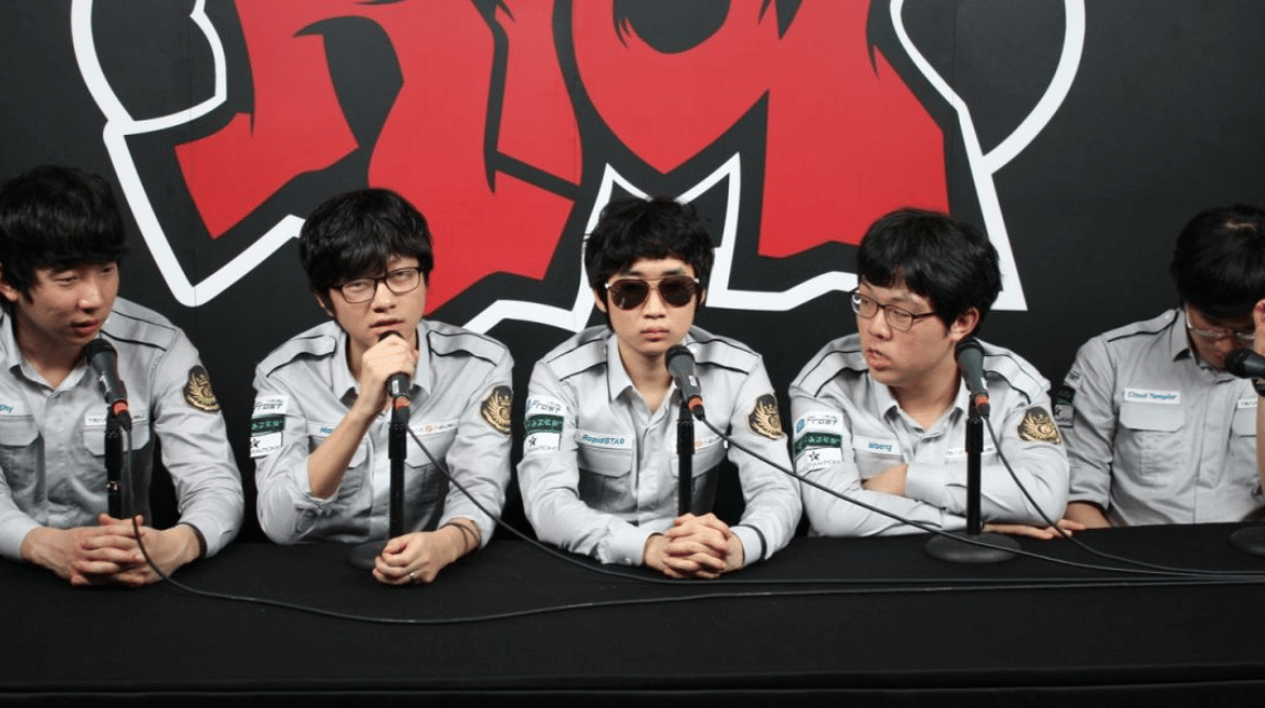 Sejarah Terburuk Esports Dunia Azubu Frost