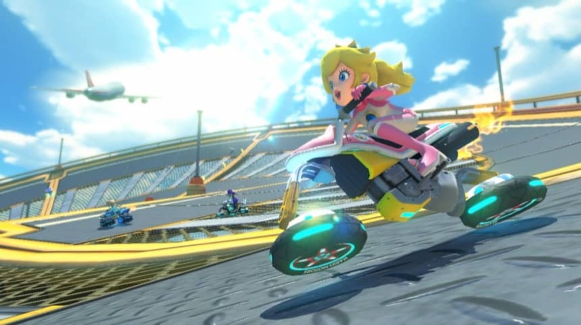 Prinzessin Peach-Charakter im Spiel Mario Kart Deluxe 8
